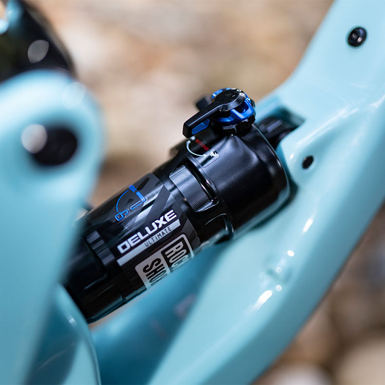 Unpacking the new Rockshox Deluxe Ultimate RCT